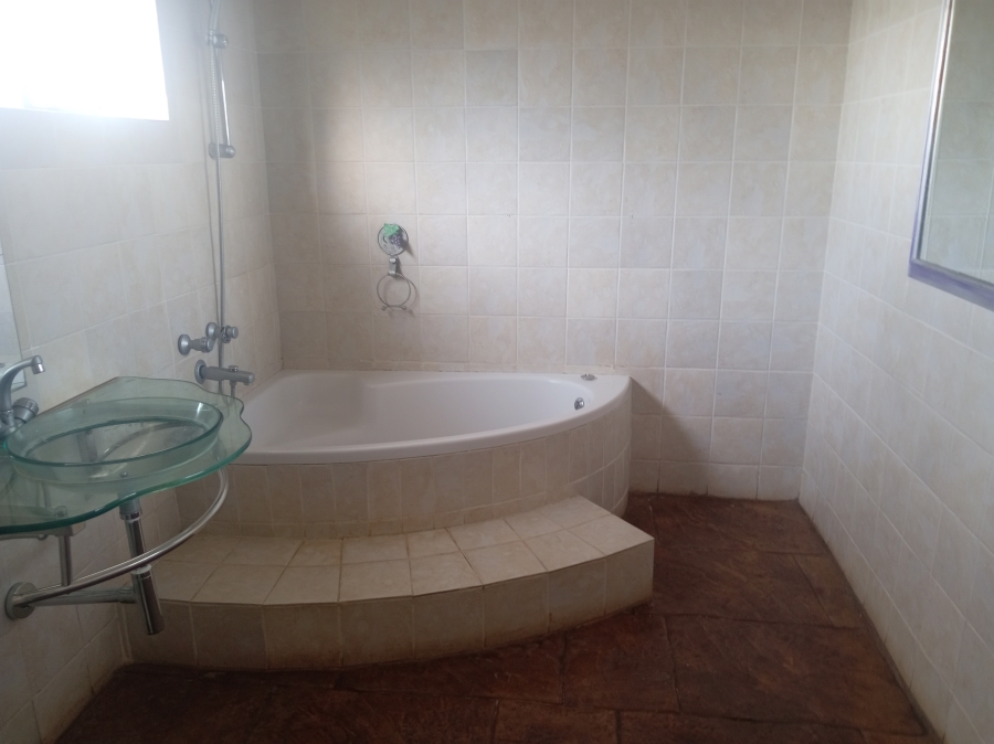 11 Bedroom Property for Sale in De Wildt North West